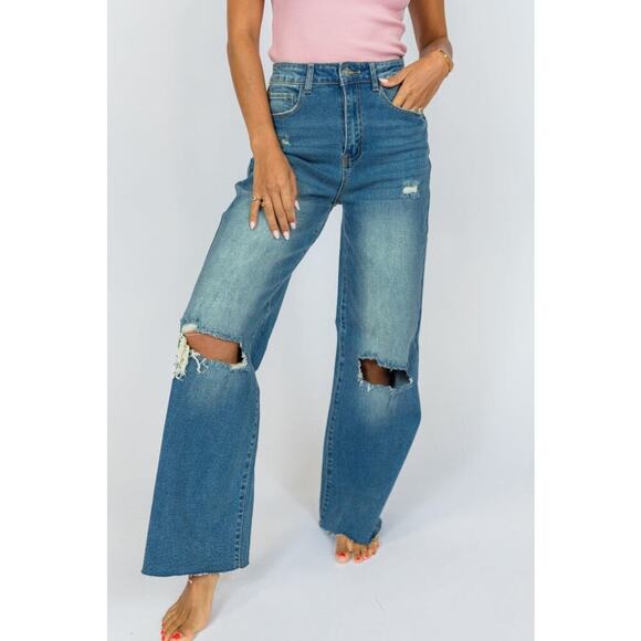 Pink Lily High Waisted Medium Wash Distressed Wide Leg Jeans Size 29 0634W - Picture 2 of 13